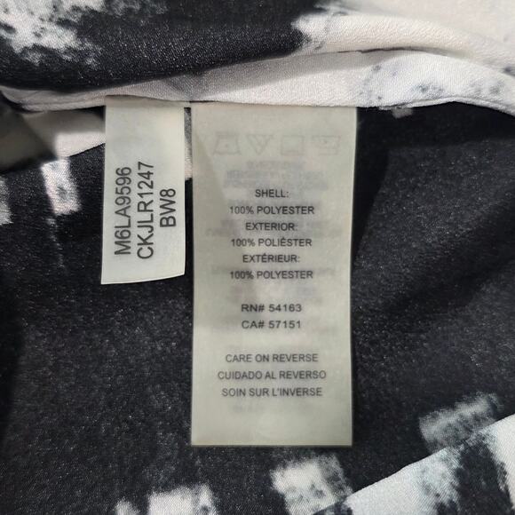 NWT Calvin Klein black white abstract v-neck sleeveless shirt blouse - large - Picture 5 of 5